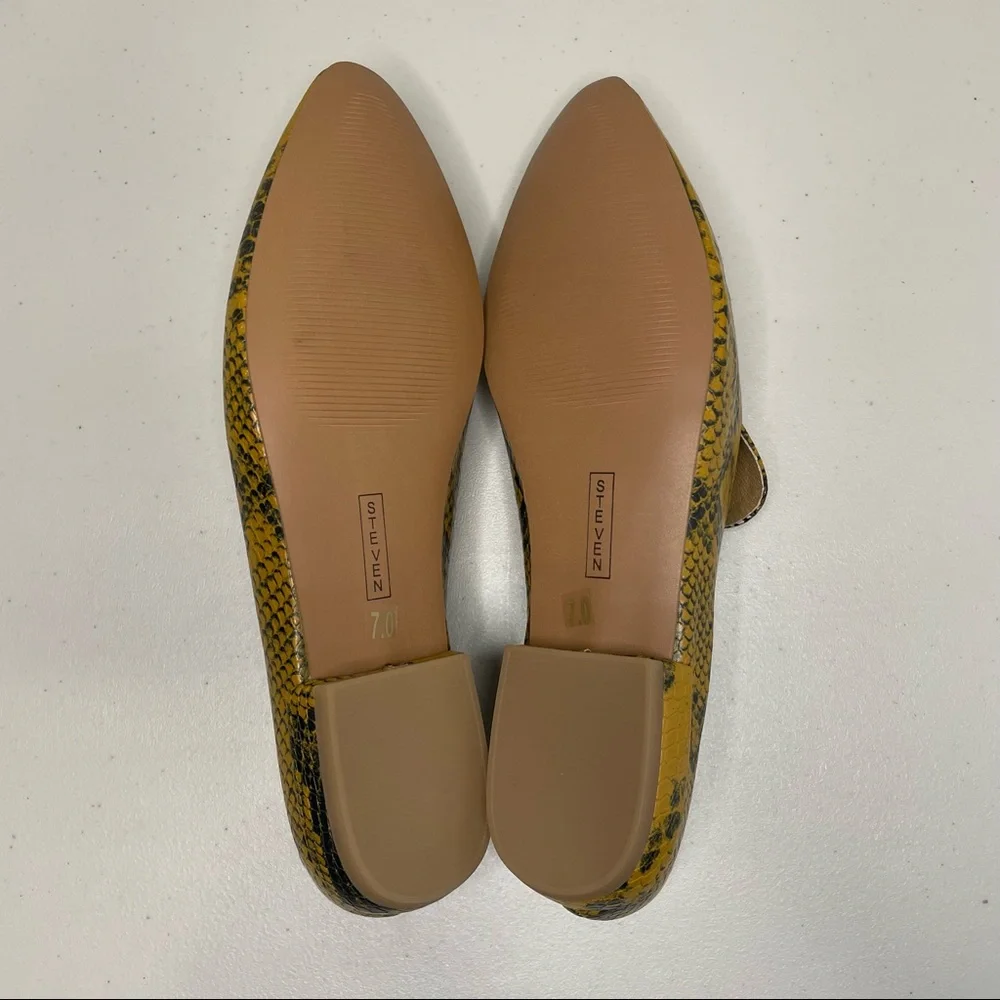 Steven by Steve Madden Haylie snake print pointed toe loafers size 8 and… - Picture 10 of 12